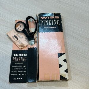 NIB Antique Vintage Wiss Pinking Shears CB-7